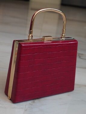 Red Croc-Embossed Structured gold Top-Handle Bag ‘like dreams” NWT